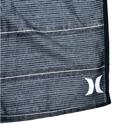 Hurley Shoreline Board Shorts Boys Black Gray Size 16/28 NWOT - Picture 3 of 5